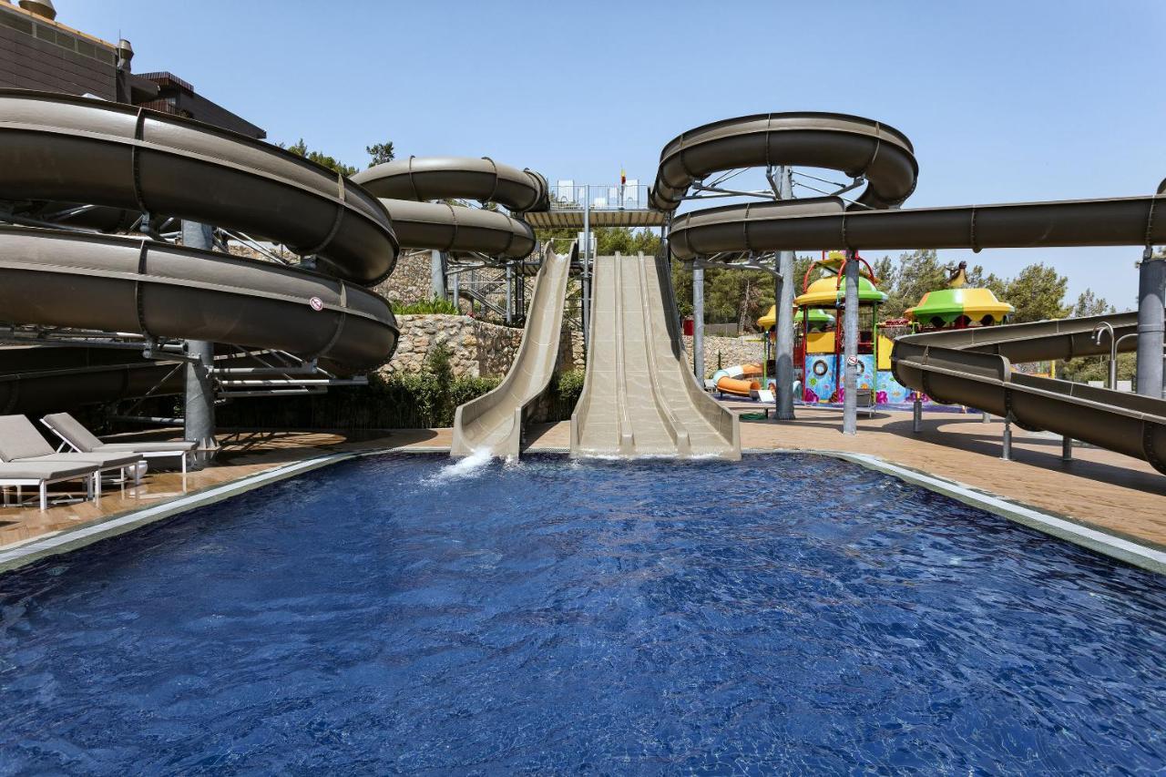 Titanic Deluxe Bodrum Resort 5*