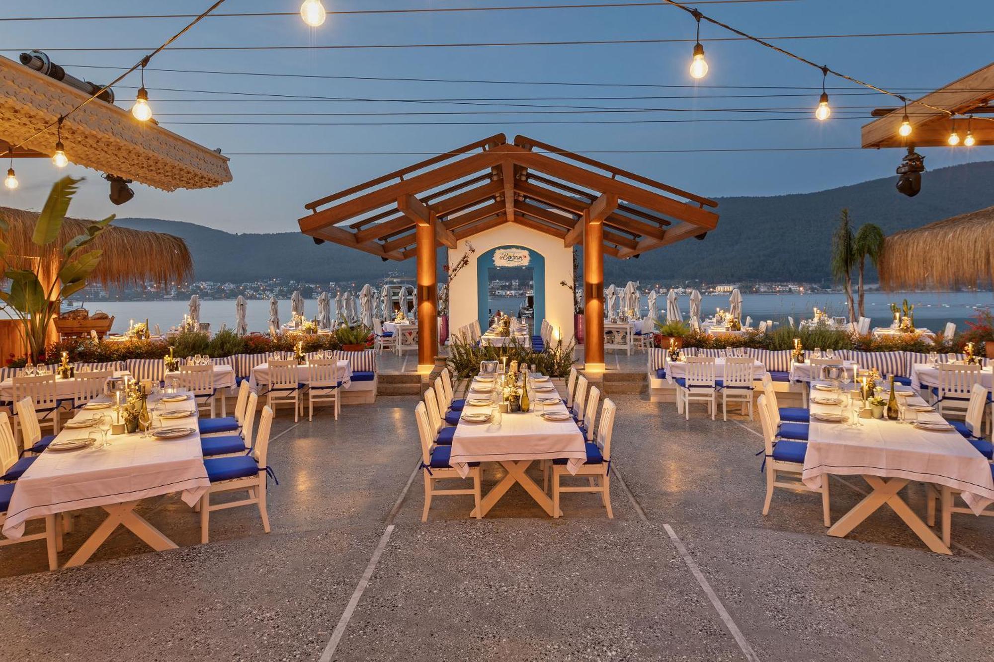 Titanic Luxury Collection Bodrum Курортный комплекс Гюверджинлик