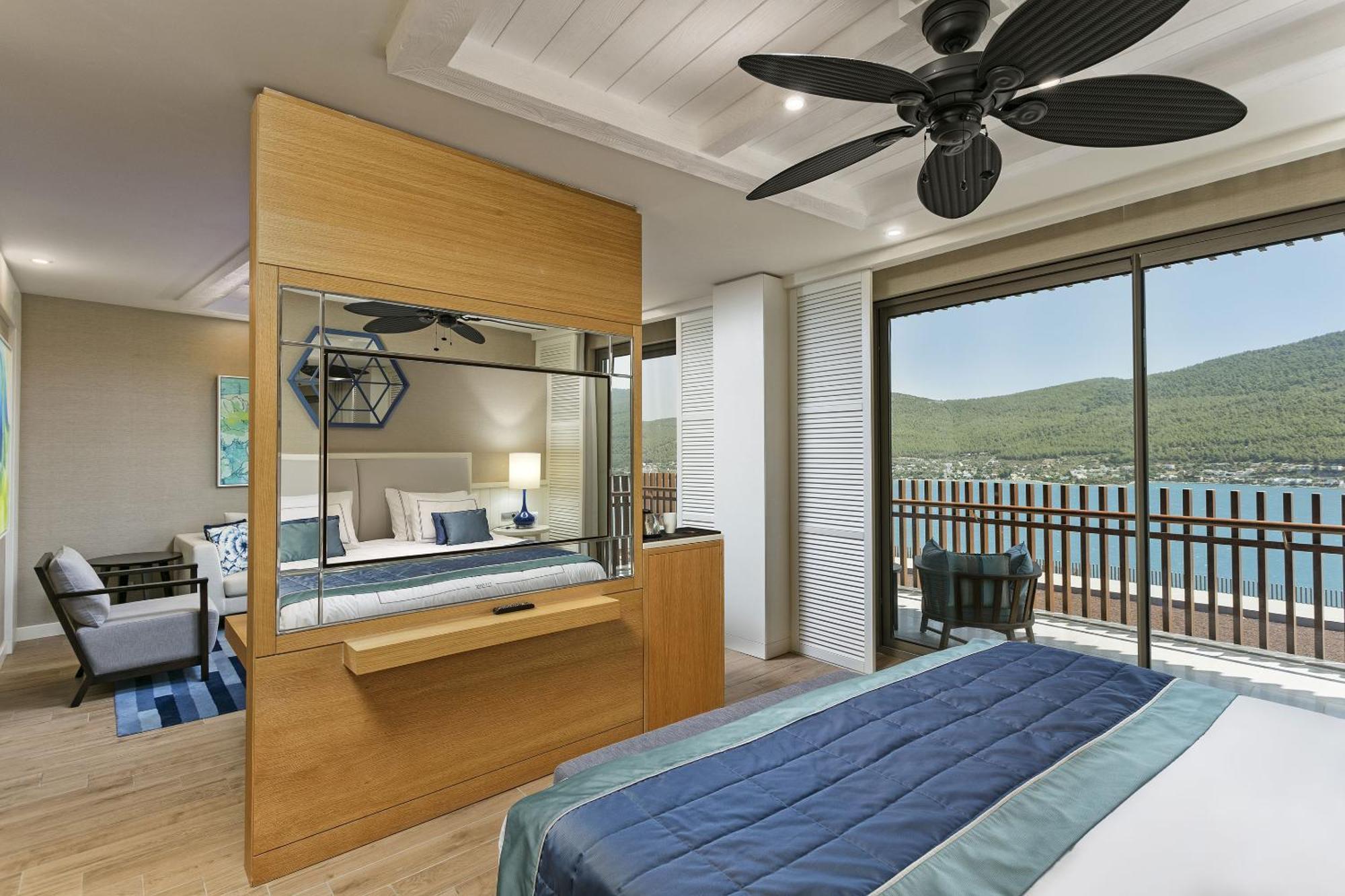 Titanic Deluxe Bodrum Resort 5*